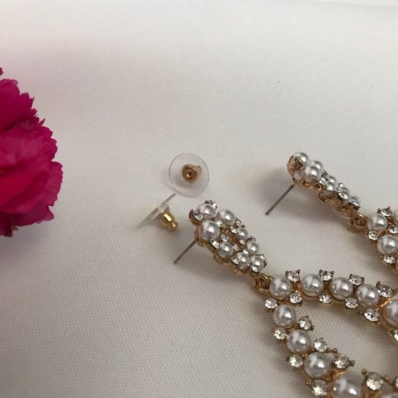 Pearl and Crystal Teardrop Statement Earrings - Picture 8 of 15